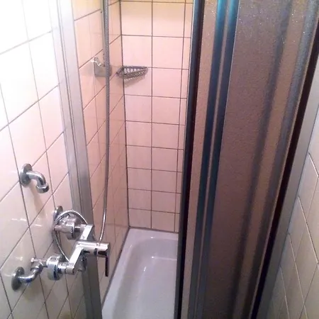 Hostel Waldherberge Moselblick Loef